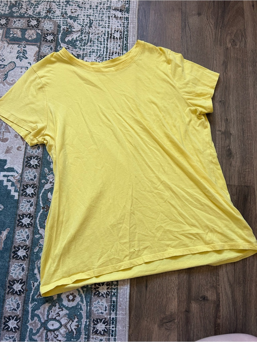 Gap Yellow Women’s Crewneck Tee